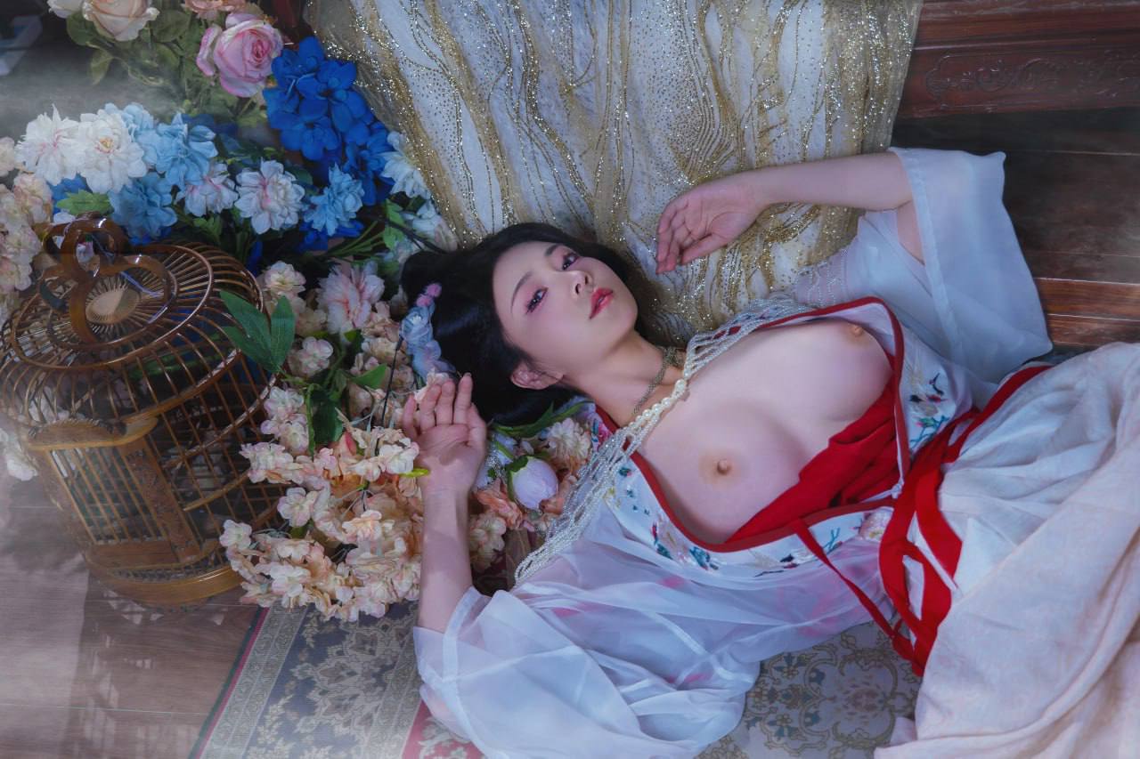 年年&🐱 抖音极品美女福利姬 高颜值嫩妹小萝莉古风诱惑[70P]-MMGAMER-专注单机游戏试玩及正版推荐!